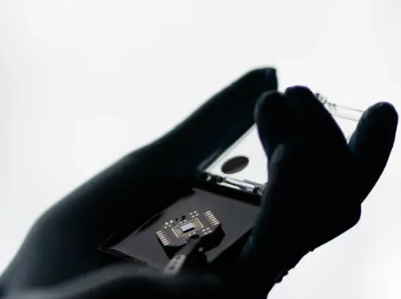 Sparrow Quantum secures €21.5 million to enhance photonic quantum chip fabrication and R&D Image