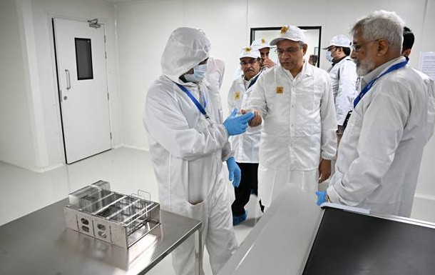 First Mobile Device Tempered Glass Facility in Noida, Advancing Self-Reliance