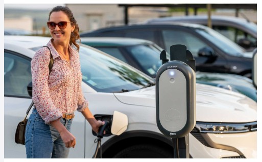 Valeo and ZEborne Integrate Autocharge Function on Ineez Pro Smart Charging Stations for Simplified EV Charging