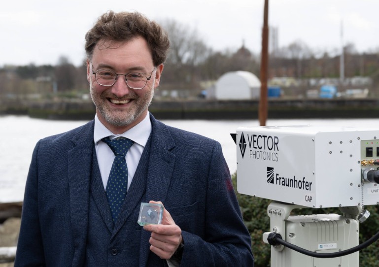 Vector Photonics Demonstrates PCSEL in First Outdoor Free Space Optical Communication Test Across Glasgow's River Clyde