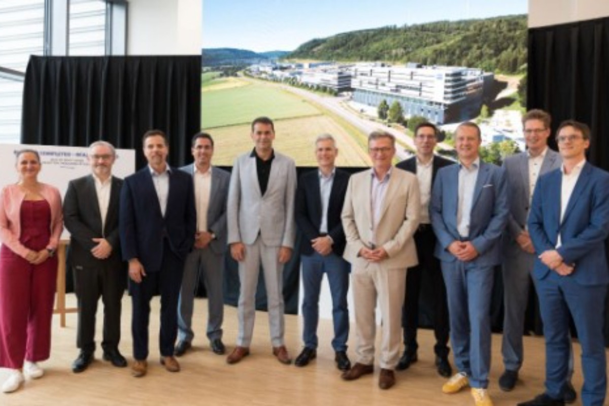 ZEISS Opens New Production and Office Building in Oberkochen for Semiconductor Operations