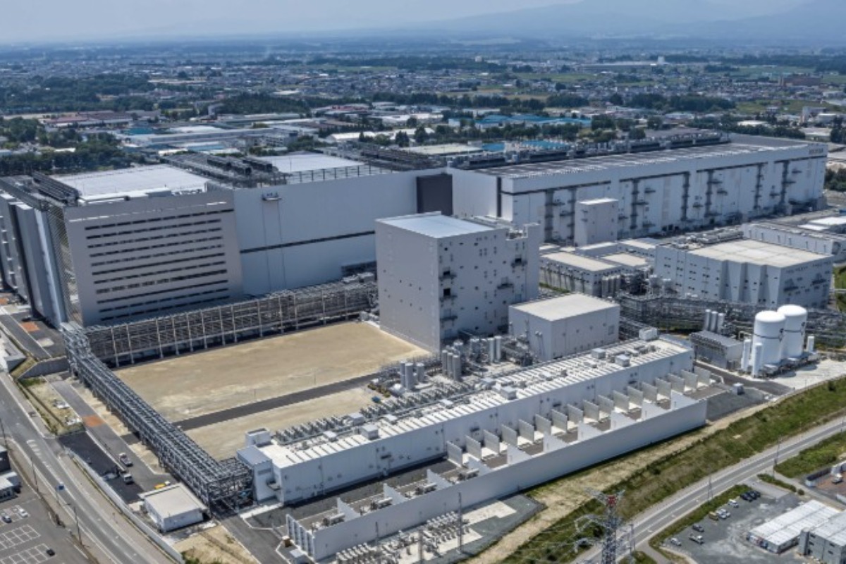 Kioxia and Sandisk Begin 10th-Generation 3D NAND Production at Kitakami Fab2 as Sandisk Samples BiCS10 1Tb TLC 3D NAND Flash Memory